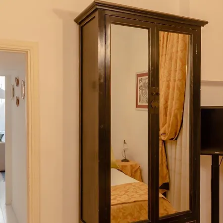 My In The Center Roma