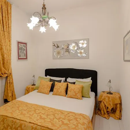 My In The Center * Roma